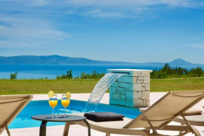 Luxury Panorama Vila with amazing Seaview in Gondolici 7 km from Rabac